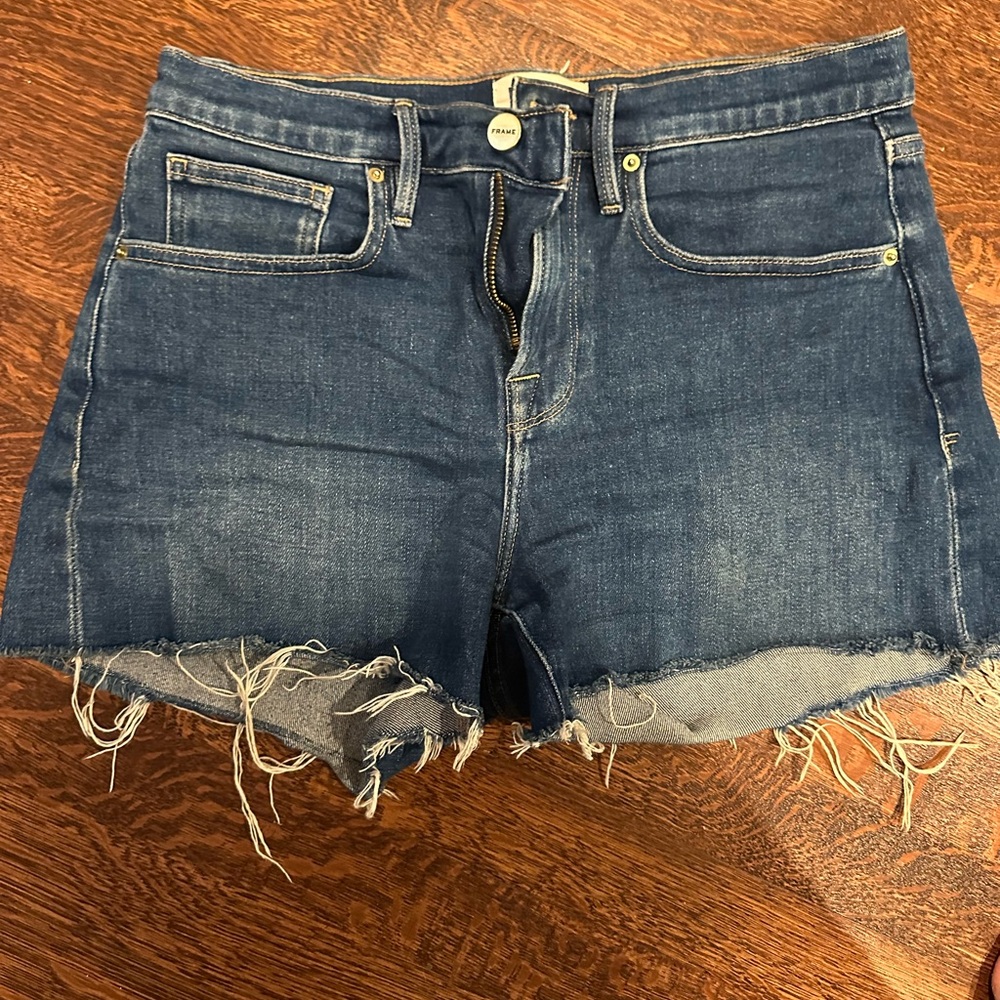 FRAME Le Brigitte Denim Shorts - Picture 3 of 7